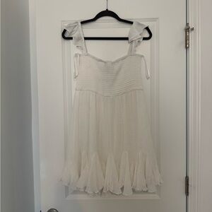 Aakaa Elegant White Textured Dress